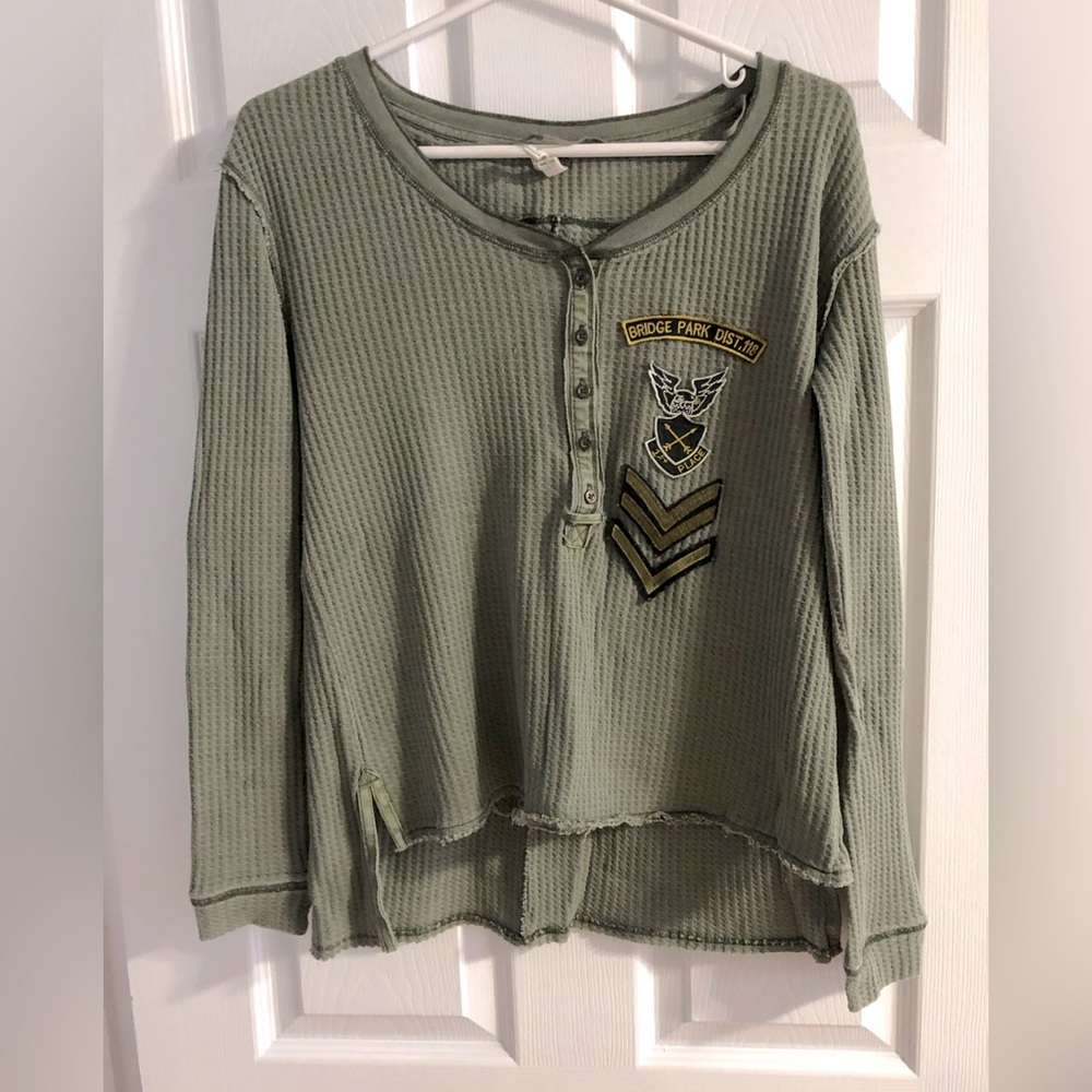 Waffle-Knit Long Sleeve Henley Top in Sage